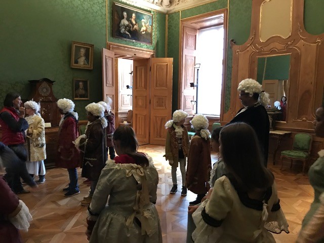 Franzsisch Gruppe im Schloss Rastatt 2