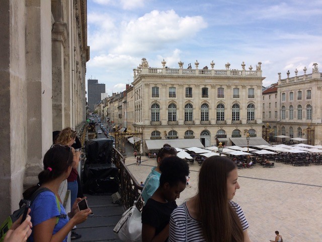 Nancy Balkon Rathaus